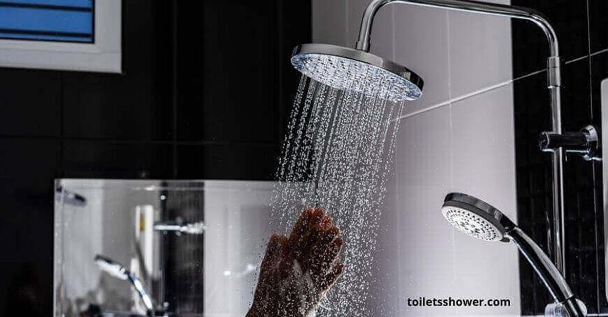ניתן להחליף ראש מקלחת קבוע פשוט על ידי הברגת ראש המקלחת ואז הברגה של אחד חדש