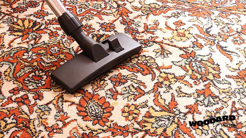 באיזו תדירות לנקות שטיח צמר
