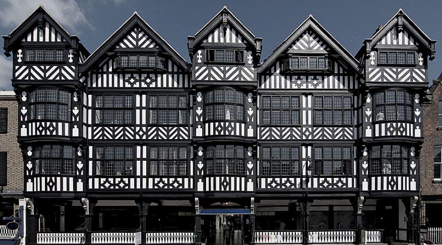 אדריכלות התחייה של טיודור היא הרחבה של בתי טיודור שנמצאו באנגליה במאות ה -15 וה -16
