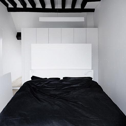 שחור יוצר צבע מבטא מעולה לכל סגנון של עיצוב חדר שינה