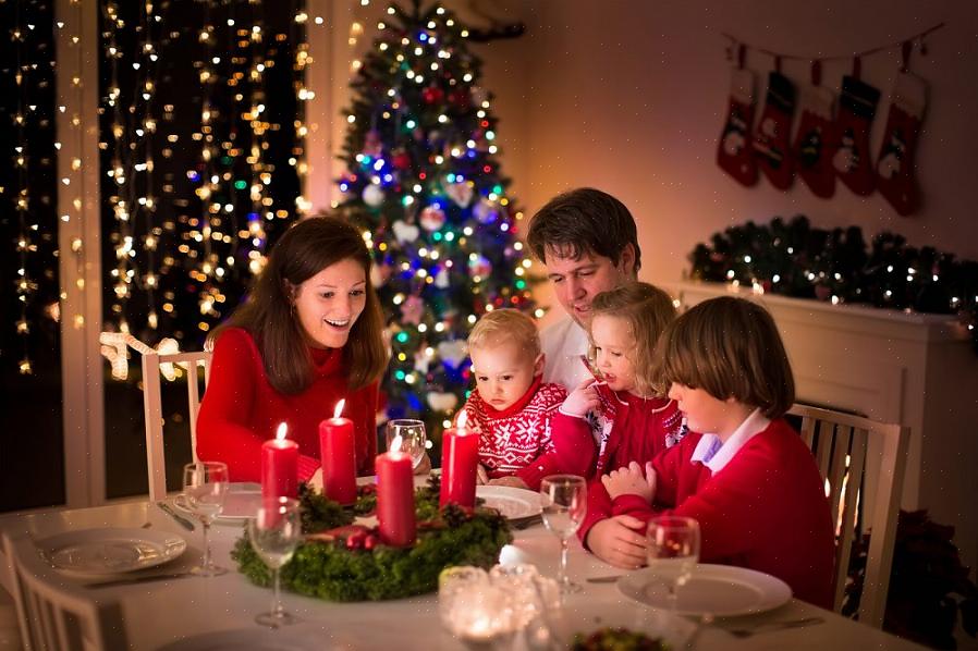 בין אם אתם מארחים או עוזרים לארגן מסיבת חג מולד לילדים בבית